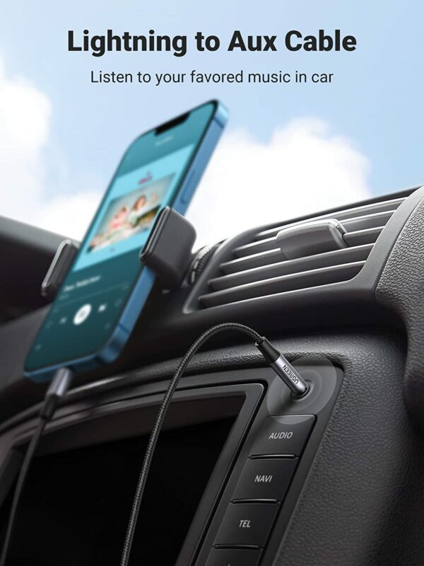 UGREEN 3.5mm to Lightning MFi Certified Audio Cable - Image 5